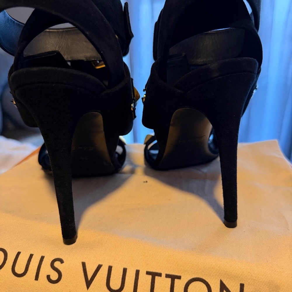 LOUIS VUITTON - Picture 8 of 16